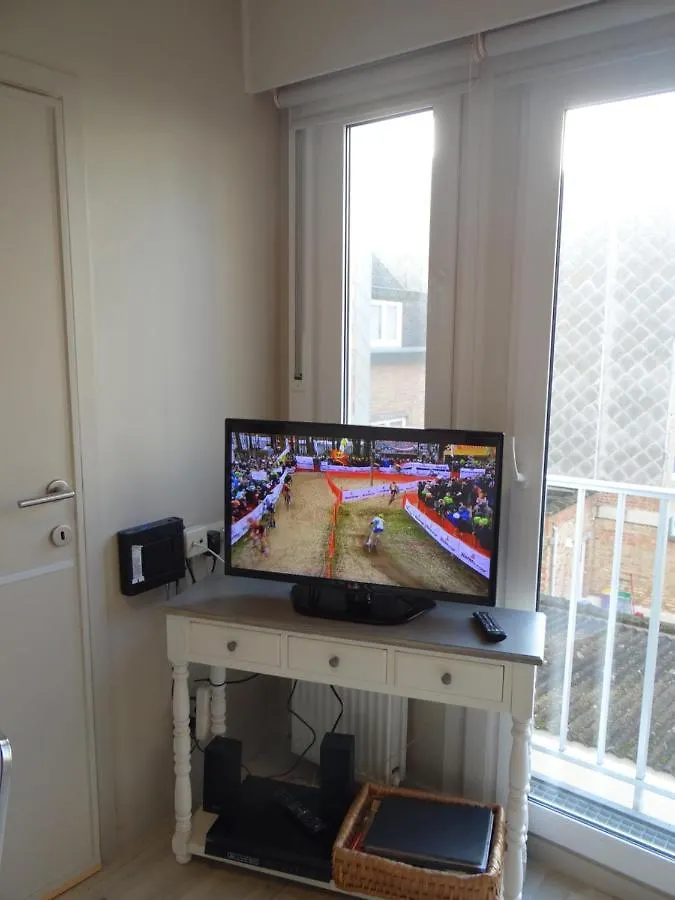 Studio Ross, Zonnig En Gezellig En Vlakbij De Zee Middelkerke 0*,