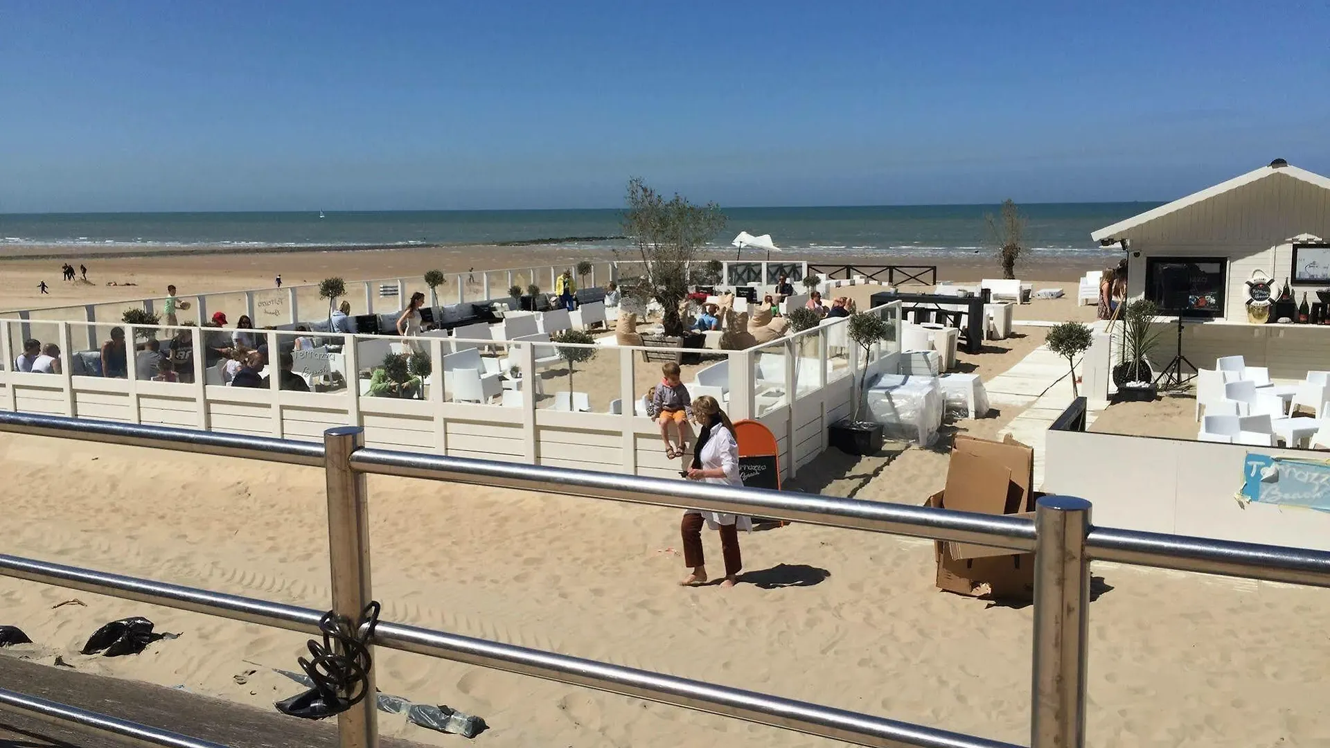 Apartment Studio Ross, Zonnig En Gezellig En Vlakbij De Zee Middelkerke